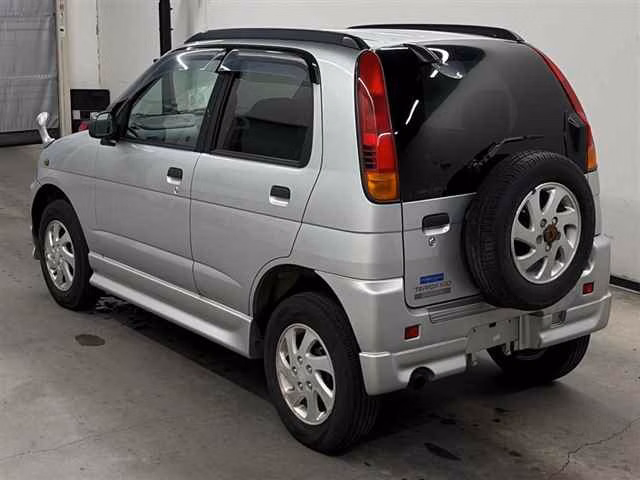 DAIHATSU TERIOS KID