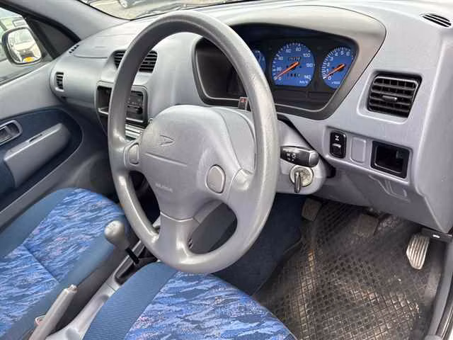 DAIHATSU TERIOS KID