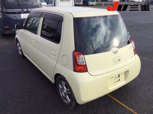 DAIHATSU ESSE