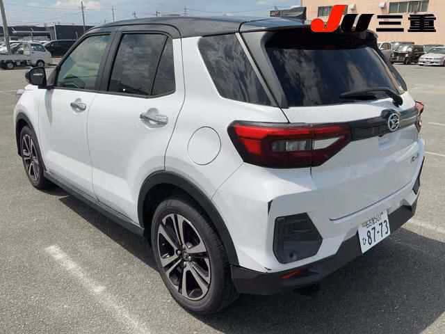 DAIHATSU ROCKY