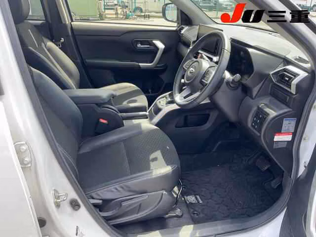 DAIHATSU ROCKY