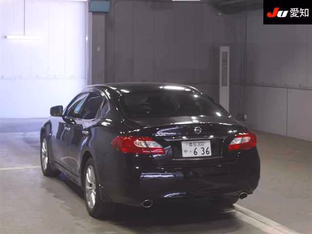 NISSAN FUGA