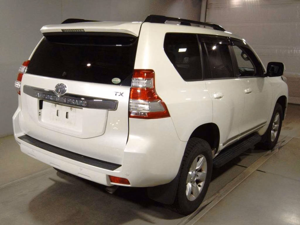TOYOTA LAND CRUISER PRADO