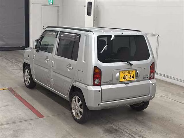 DAIHATSU NAKED