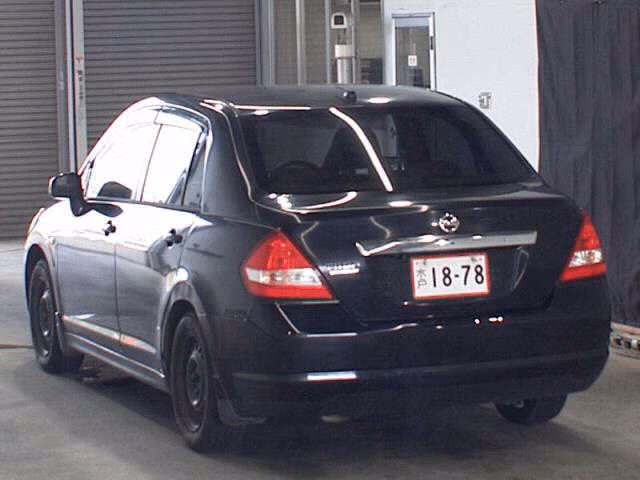 NISSAN TIIDA LATIO