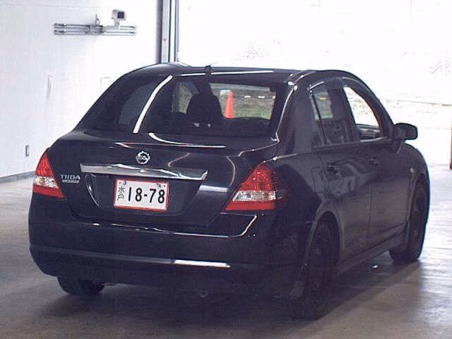 NISSAN TIIDA LATIO