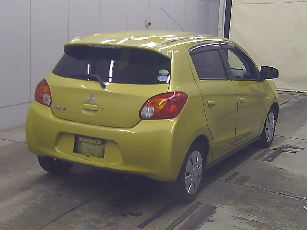MITSUBISHI MIRAGE