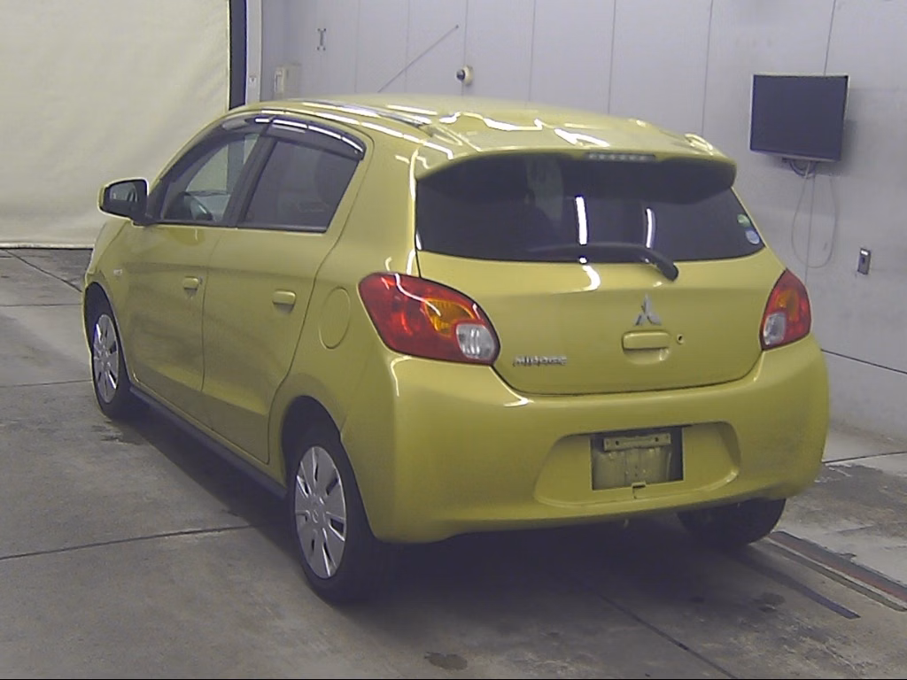 MITSUBISHI MIRAGE
