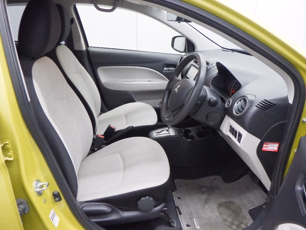 MITSUBISHI MIRAGE