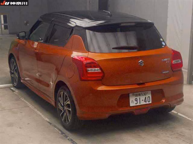 SUZUKI SWIFT
