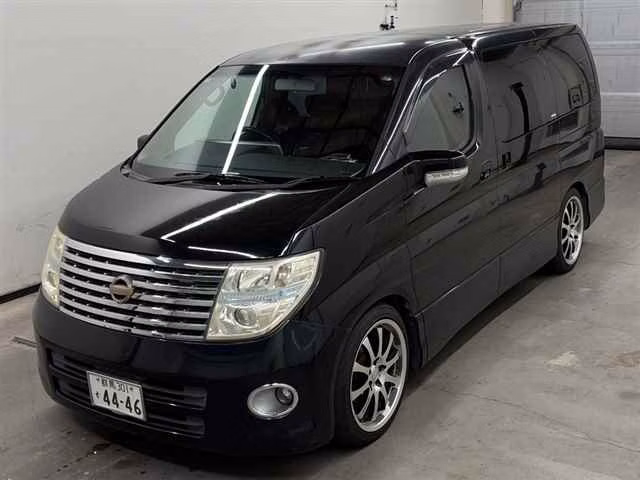 NISSAN ELGRAND