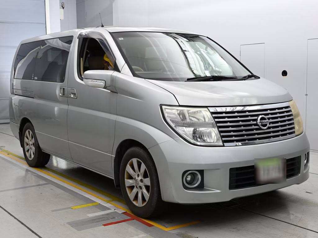 NISSAN ELGRAND