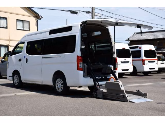 NISSAN NV350 CARAVAN