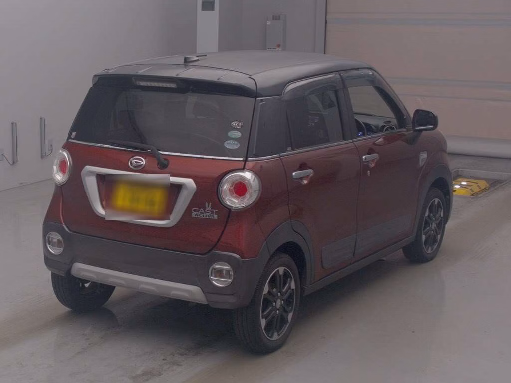 DAIHATSU CAST