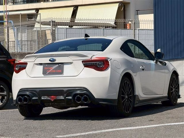 SUBARU BRZ