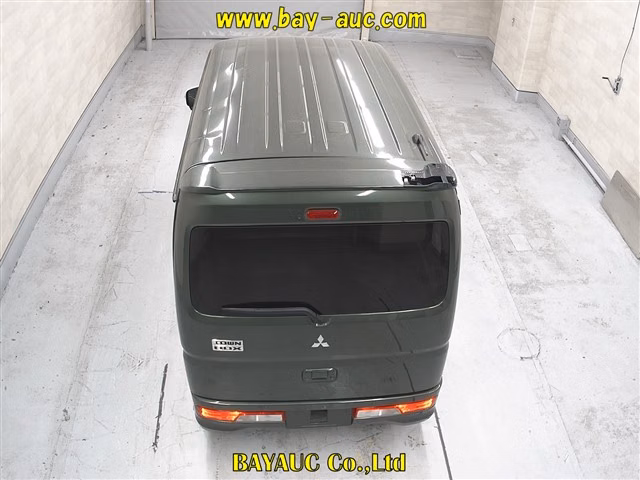 MITSUBISHI TOWN BOX