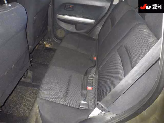 TOYOTA IST