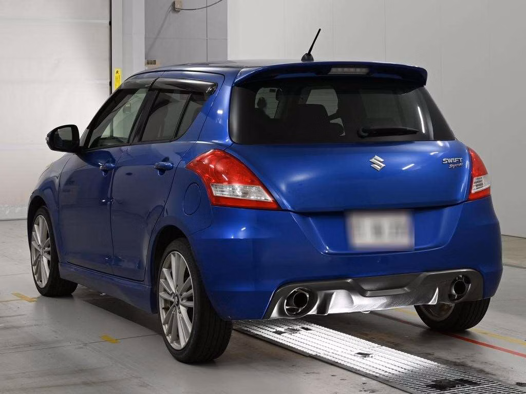 SUZUKI SWIFT