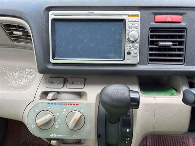 HONDA LIFE
