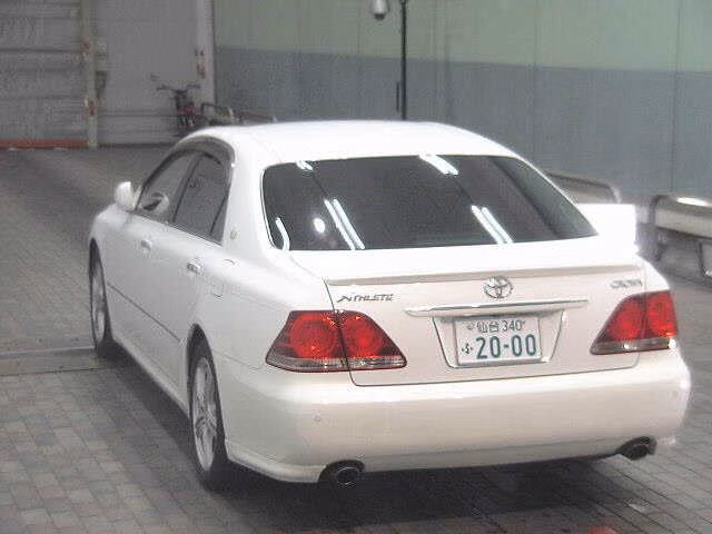 TOYOTA CROWN