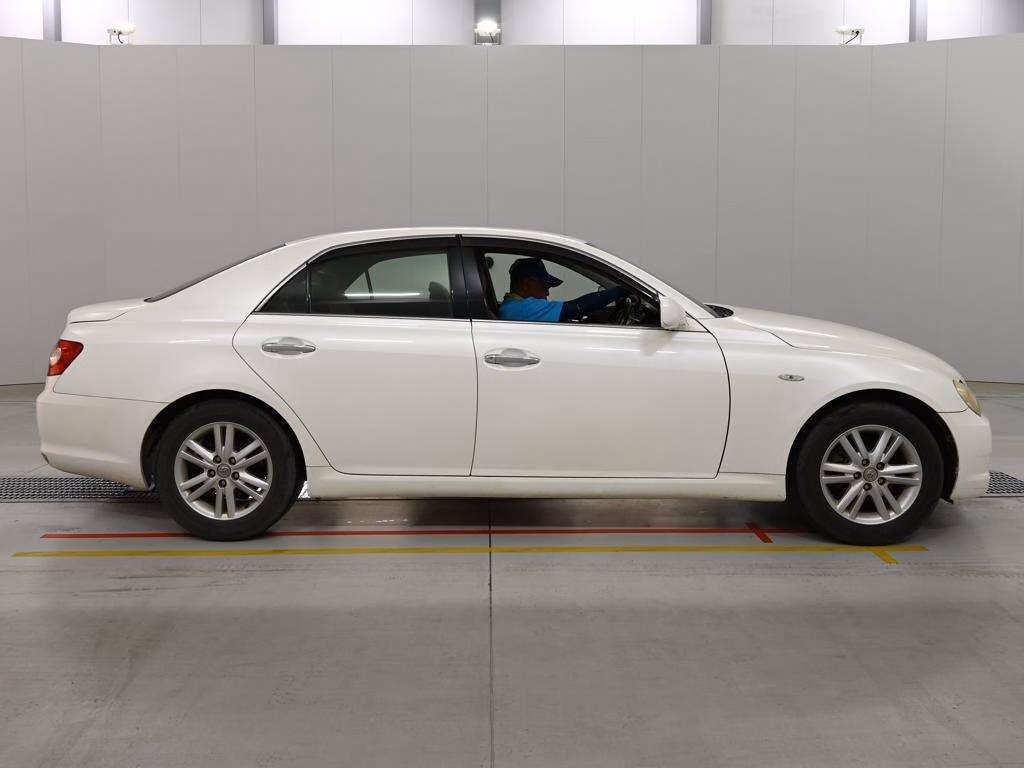 TOYOTA MARK X
