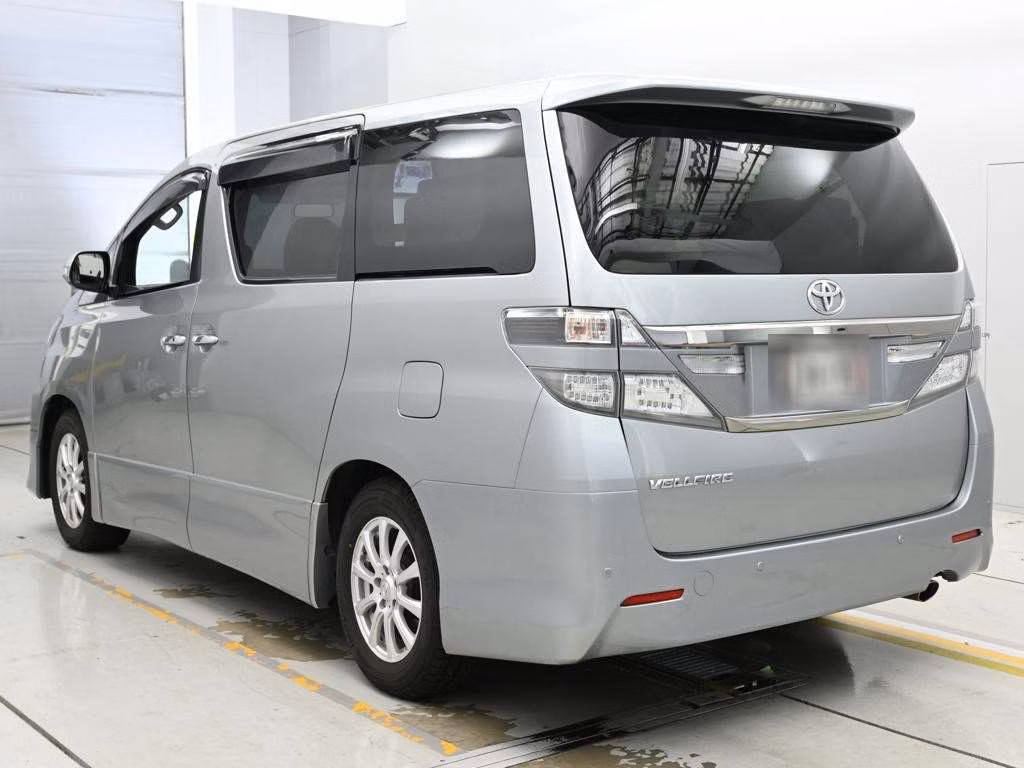 TOYOTA VELLFIRE