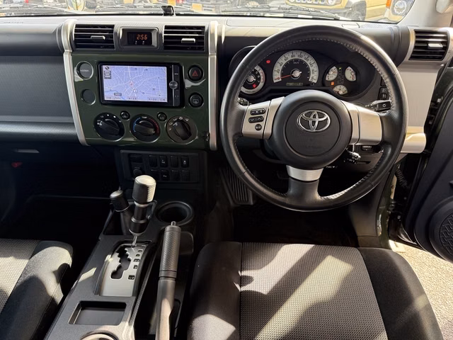 TOYOTA FJ CRUISER