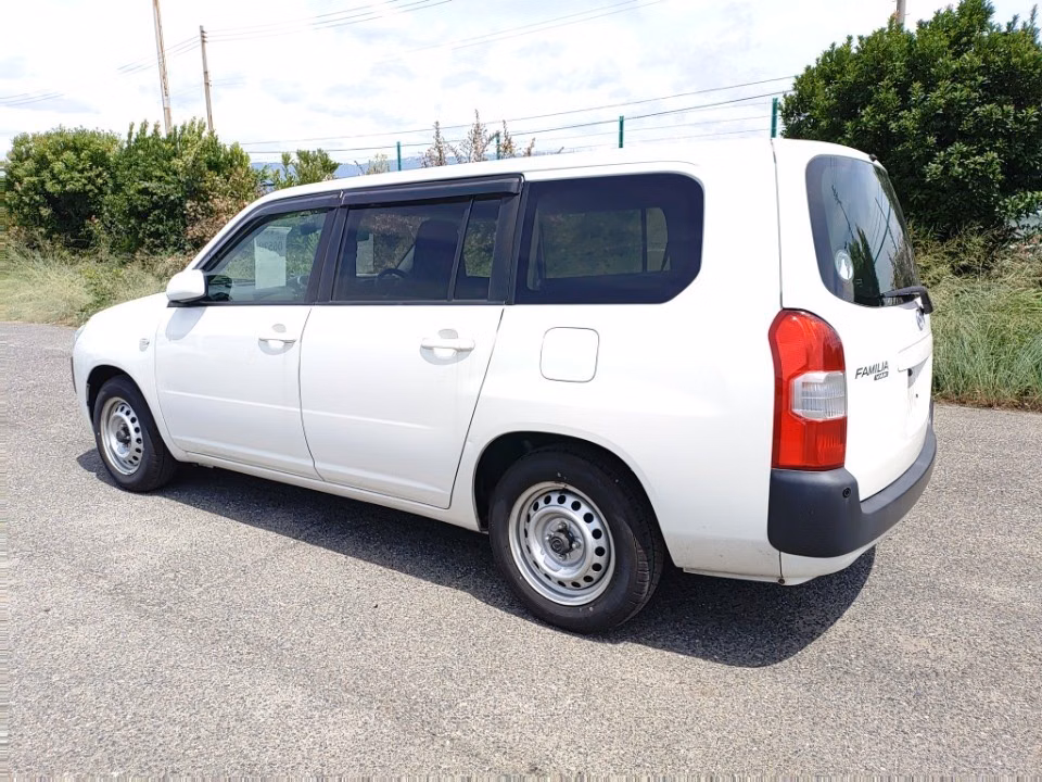 MAZDA FAMILIA