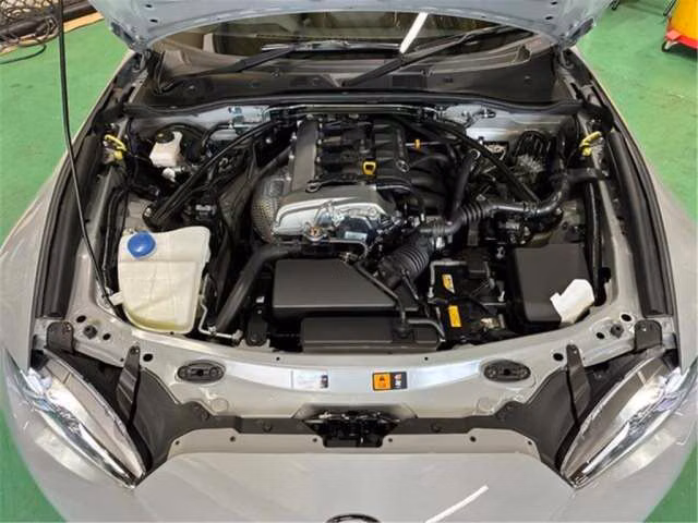 MAZDA ROADSTER