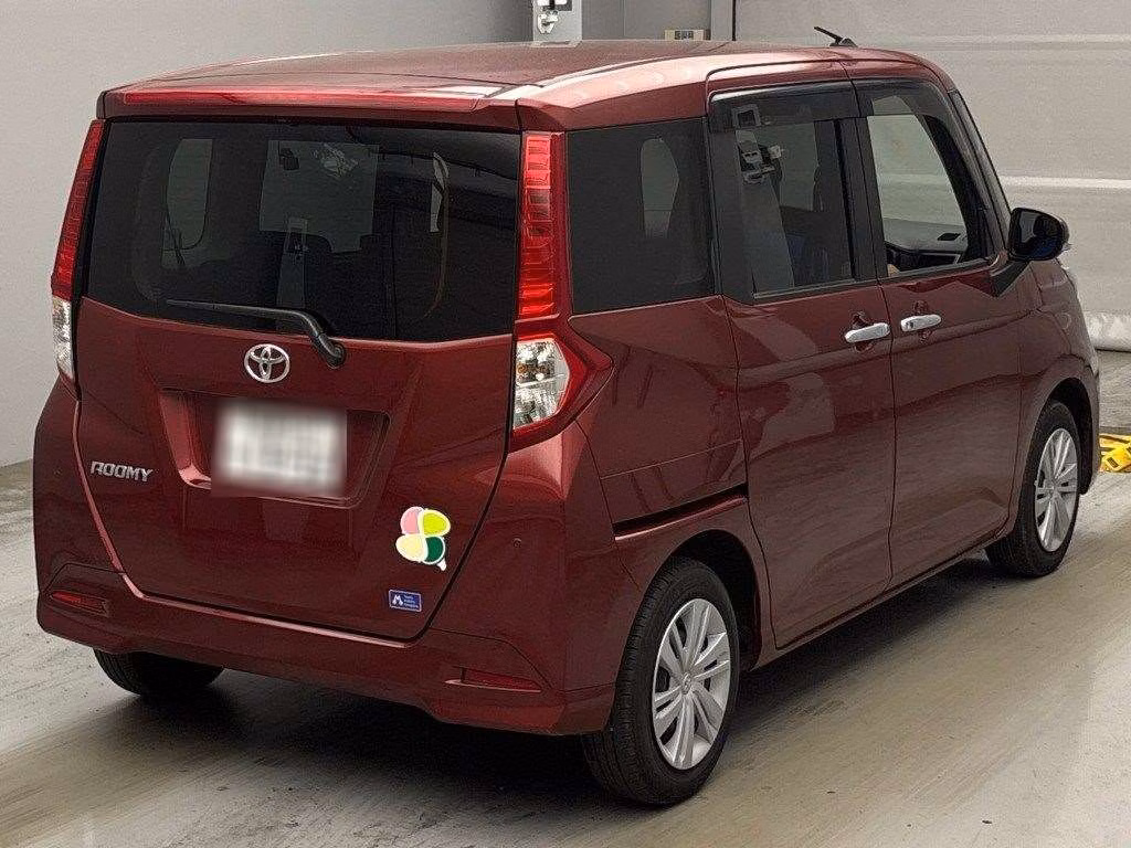 TOYOTA ROOMY