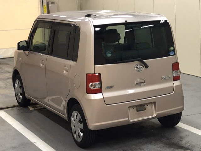 DAIHATSU MOVE CONTE