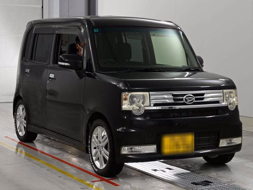 DAIHATSU MOVE CONTE
