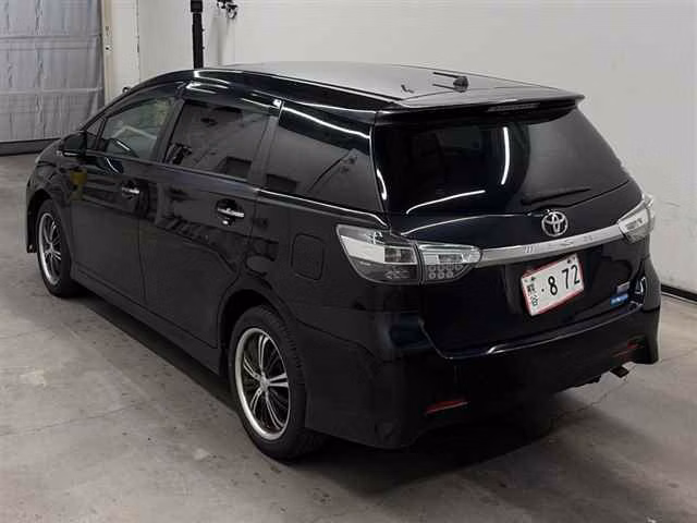 TOYOTA WISH