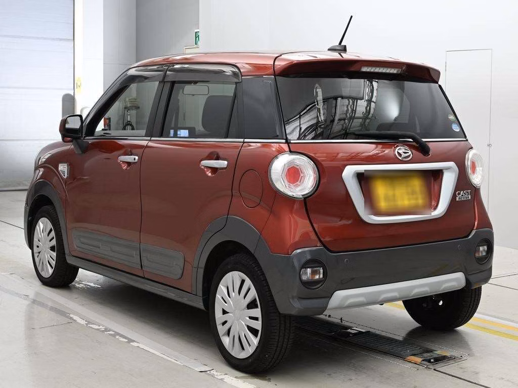 DAIHATSU CAST