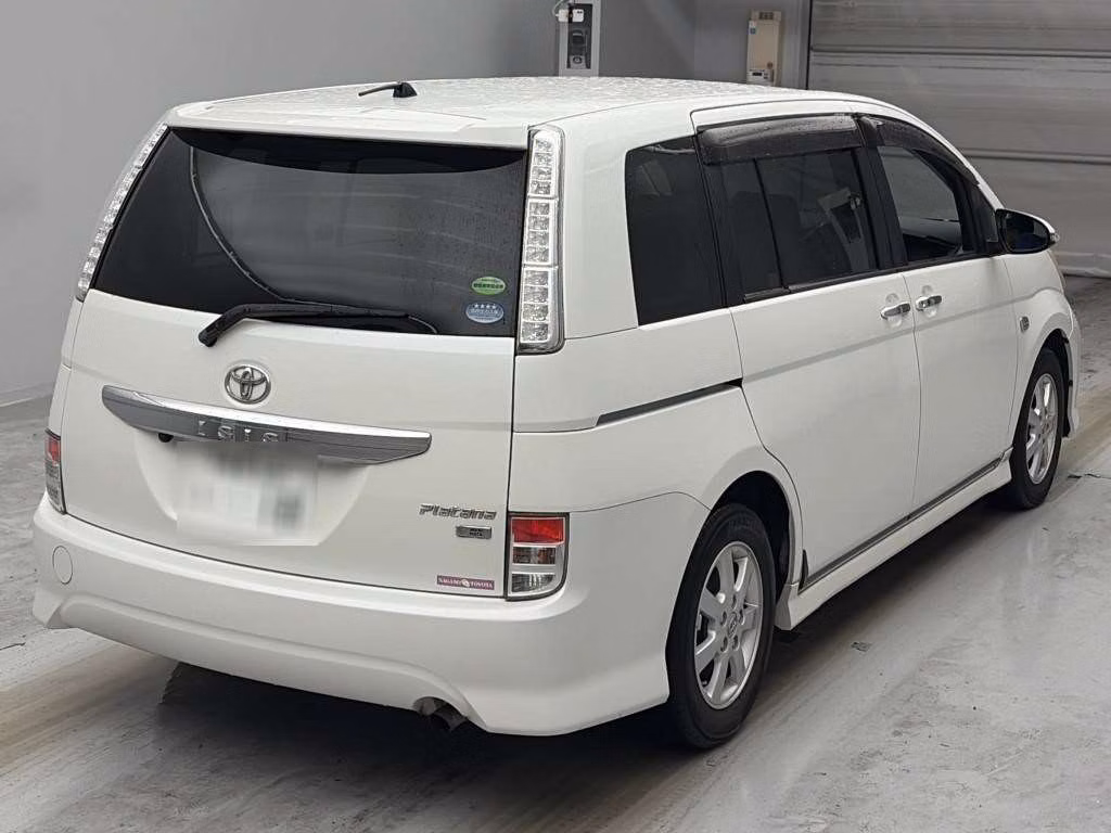 TOYOTA ISIS