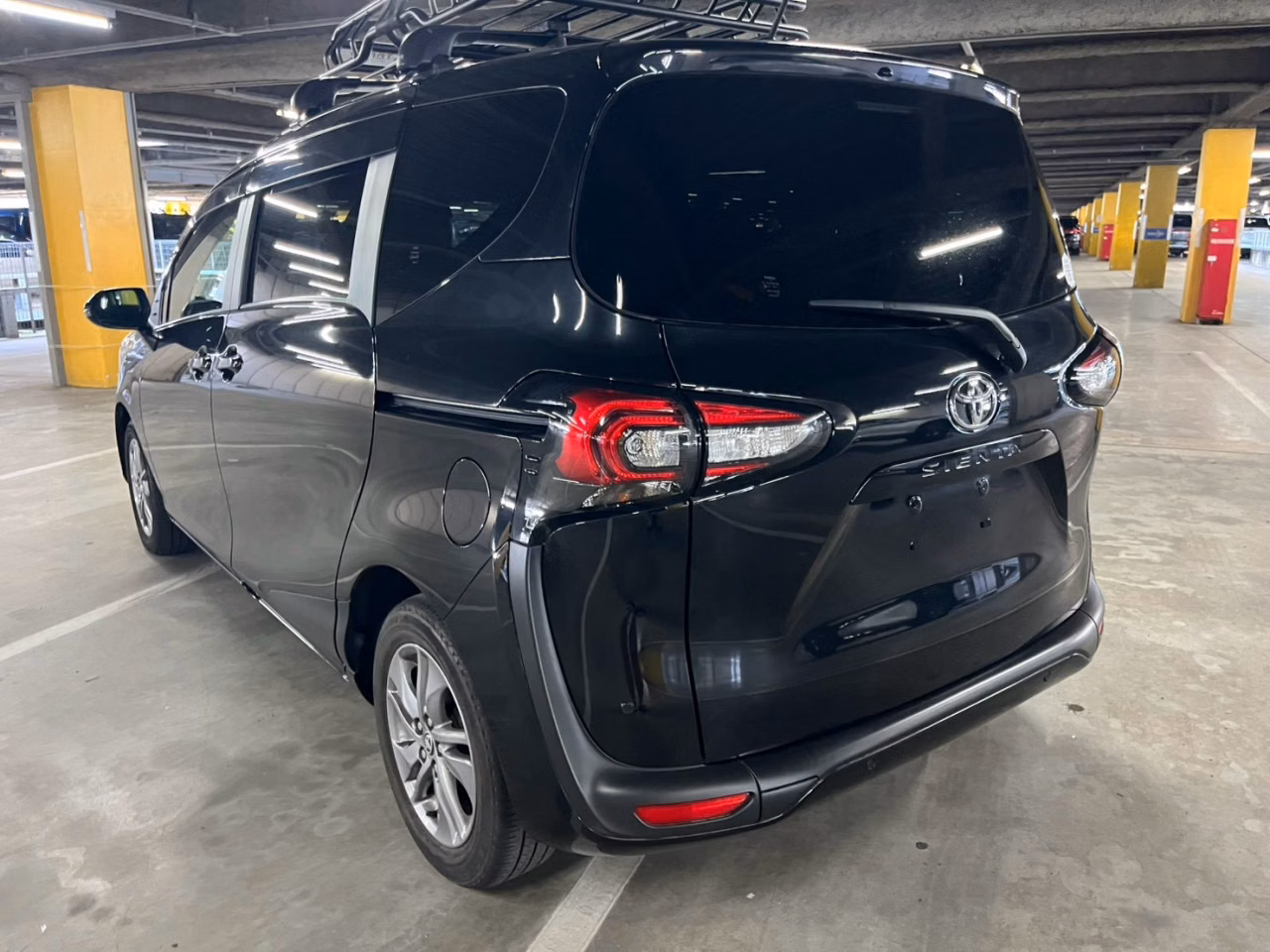 TOYOTA SIENTA