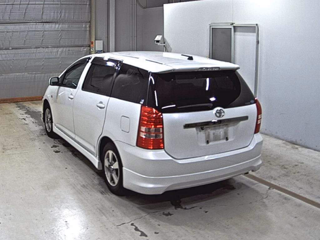 TOYOTA WISH