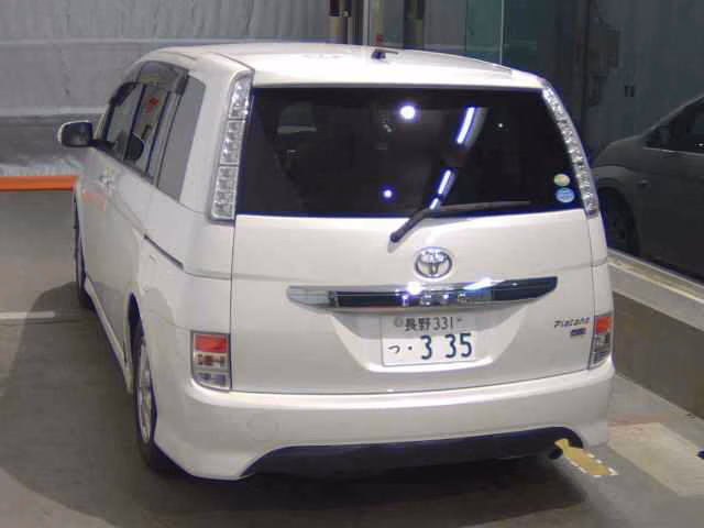 TOYOTA ISIS