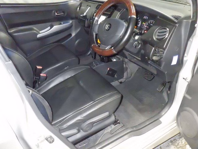 SUZUKI CERVO