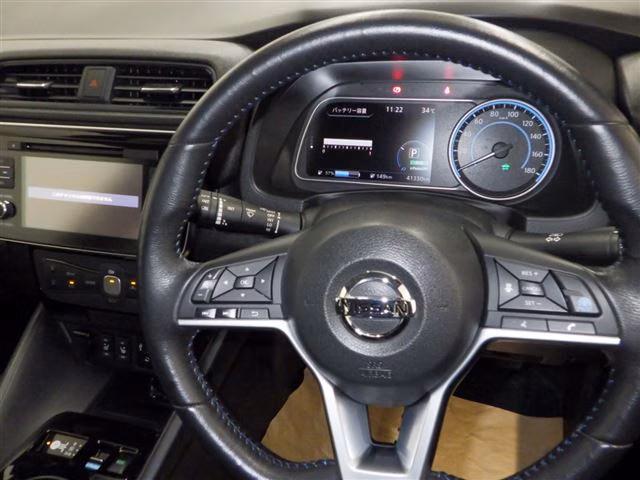 NISSAN LEAF