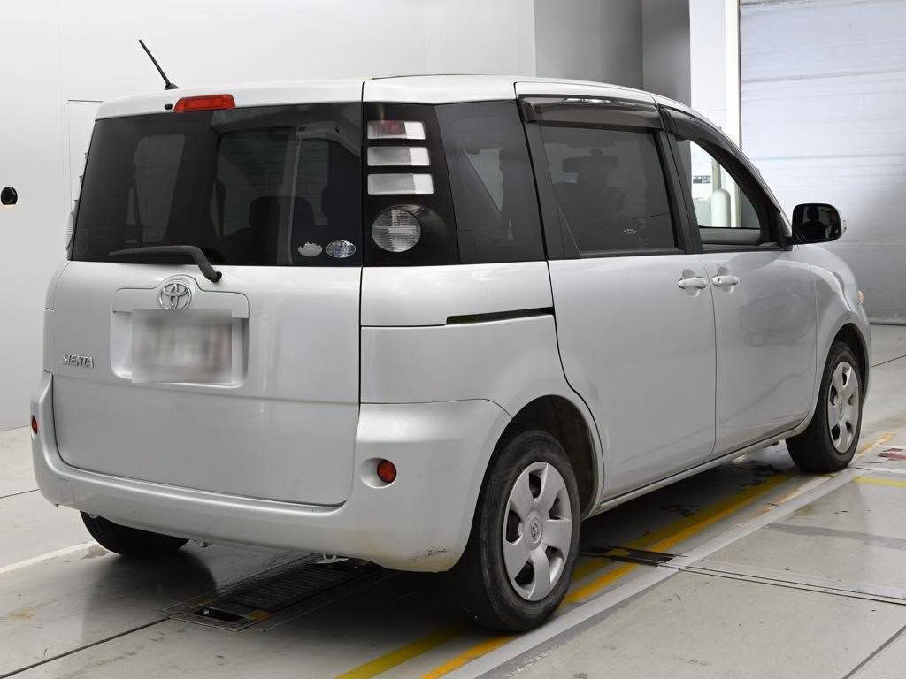 TOYOTA SIENTA