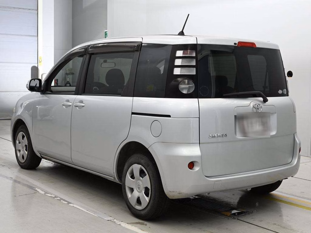 TOYOTA SIENTA
