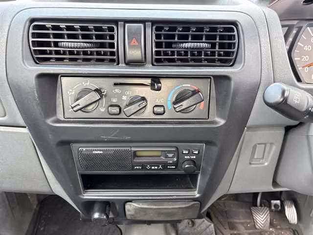 MITSUBISHI MINICAB