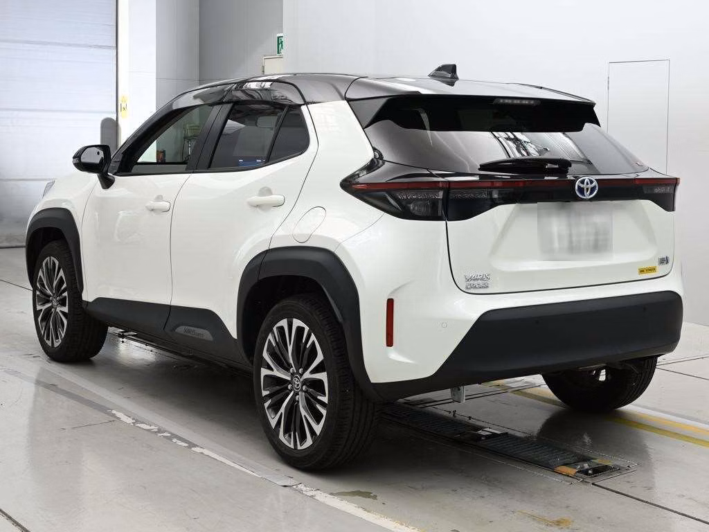 TOYOTA YARIS CROSS