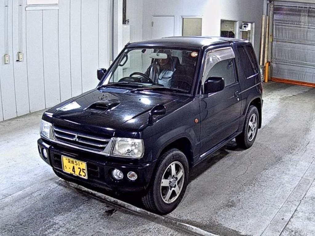 MITSUBISHI PAJERO MINI