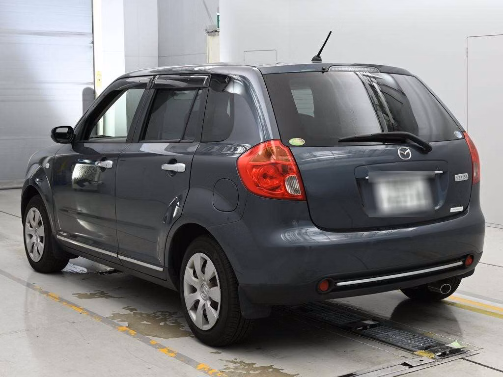MAZDA VERISA
