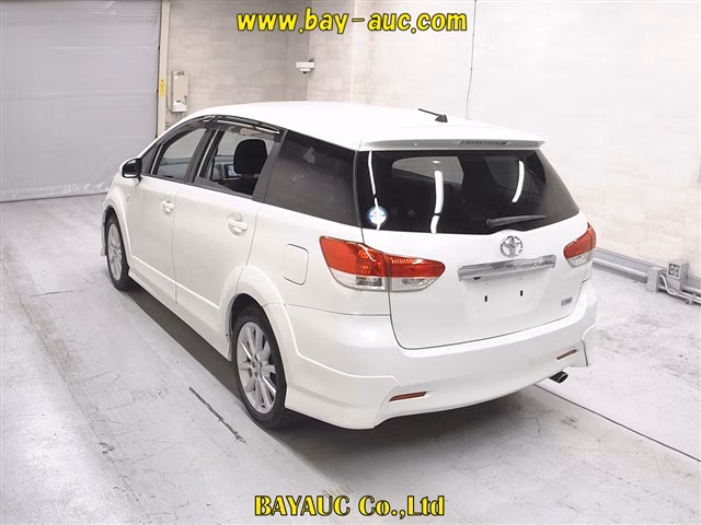 TOYOTA WISH