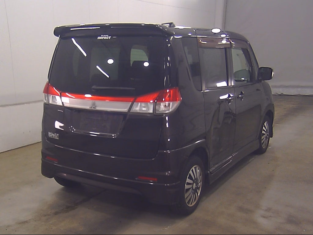 MITSUBISHI DELICA D:2