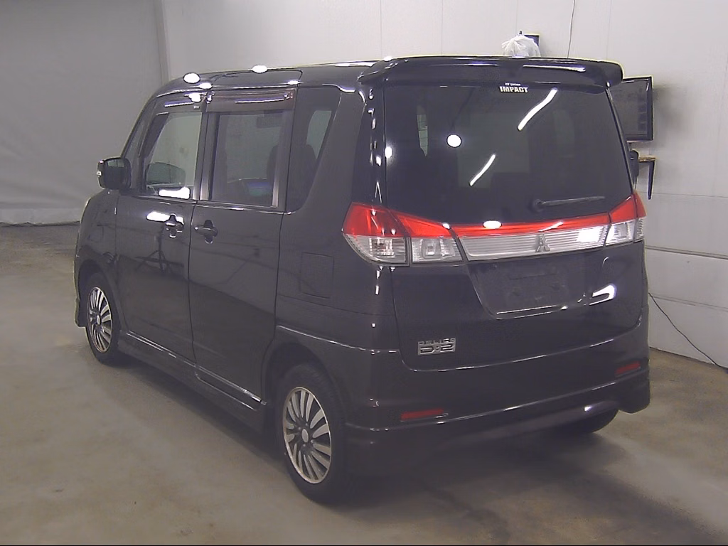 MITSUBISHI DELICA D:2