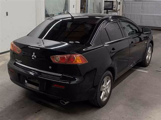 MITSUBISHI GALANT FORTIS